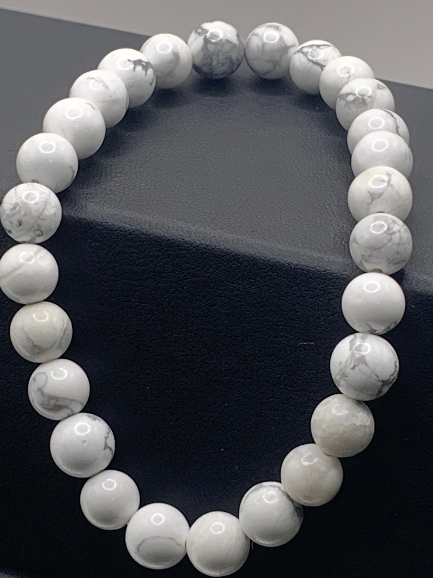 Howlite semi precious stone/crystal elastic bracelet