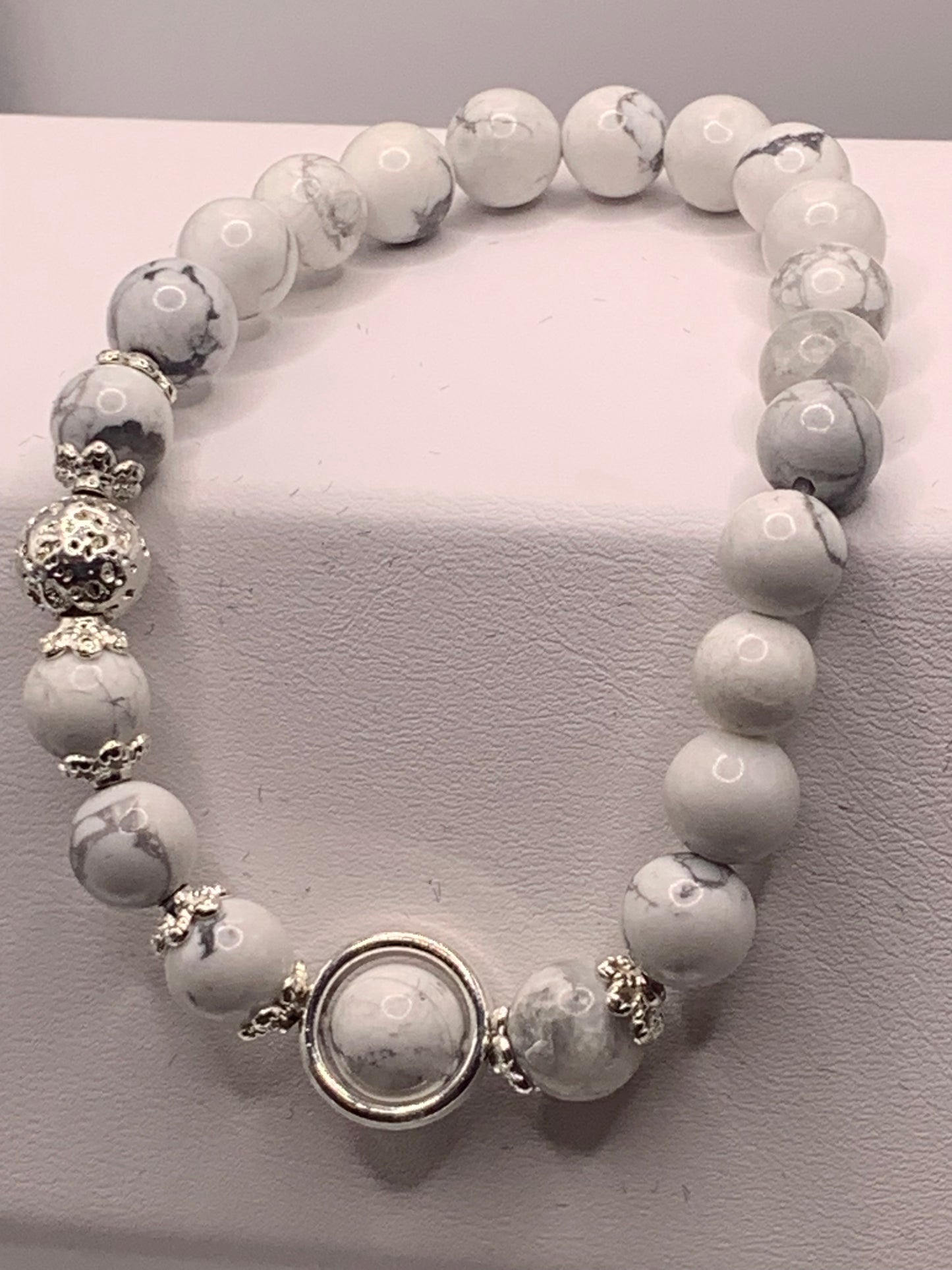 Howlite with silver lava semi precious stone/crystal elastic beaded bracelet with silver accents