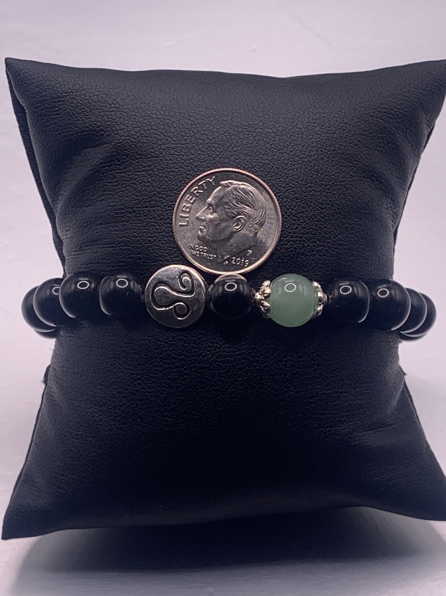 Leo Zodiac black obsidian with green aventurine elastic beaded bracelet with silver accents