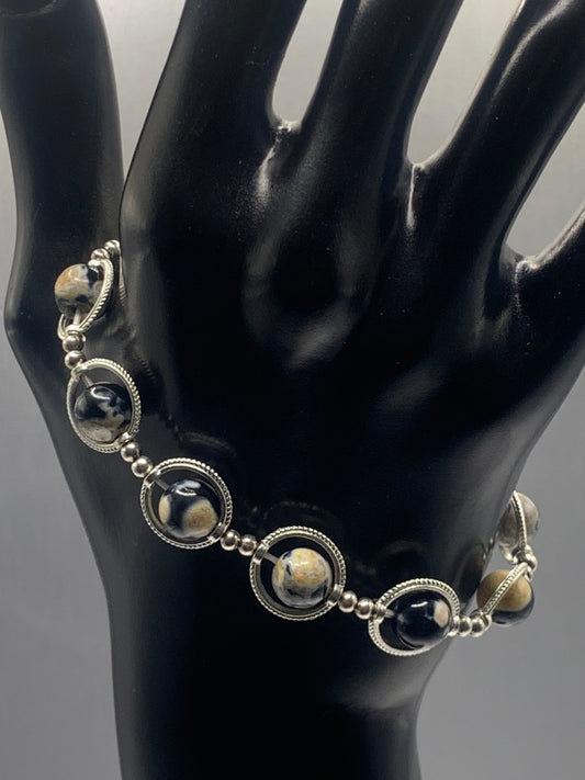 Yellow orca agate semi precious stone/crystal elastic beaded bracelet with silver colored rings