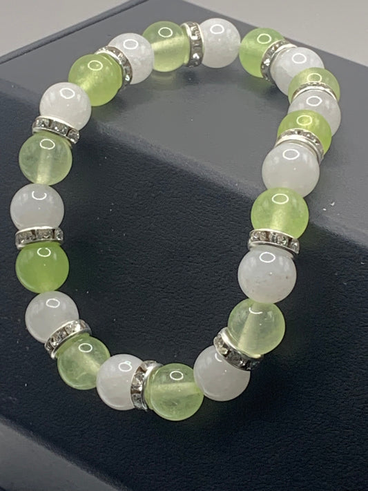 Apple agate and white chalcedony semi precious stone/crystal elastic beaded bracelet with clear rondelle's
